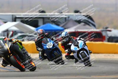 media/Apr-09-2022-SoCal Trackdays (Sat) [[c9e19a26ab]]/Turn 2 (1140am)/